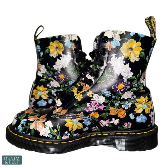 NEW Dr Martens Pascal Floral 8 Eye Black Boots Women’s 7 Rare Print Flower Lace - Picture 11 of 14